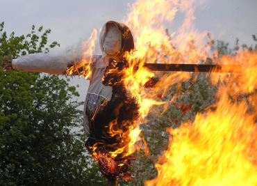 Posezení u ohně 30.04.2025